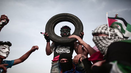 «Vendredi des travailleurs palestiniens»: des milliers de Palestiniens près de la clôture 