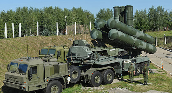 Achat des S-400 par Ankara: les USA prévoient une restriction des fournitures d'armements à la Turquie