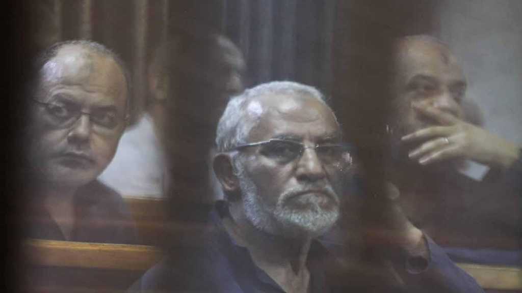 Egypte: nouvelle peine de prison à vie pour le chef des Frères musulmans