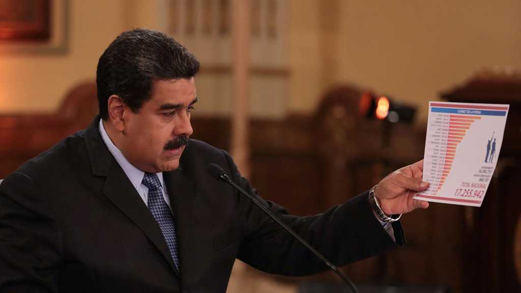 Maduro signe des accords pour augmenter la production de pétrole