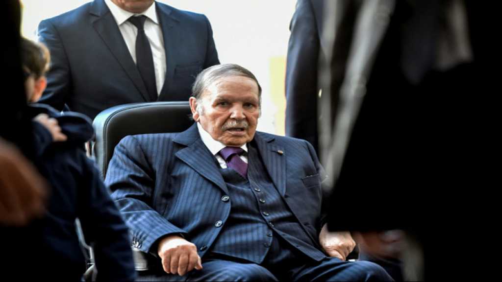 Algérie: le président Bouteflika toujours hospitalisé en Suisse