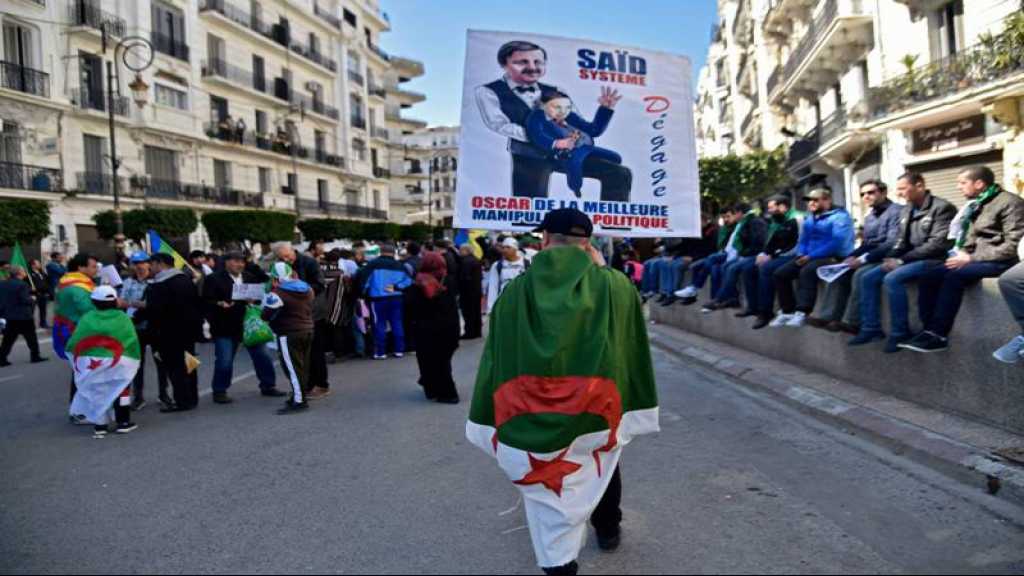 Foule énorme à Alger pour demander le départ du régime