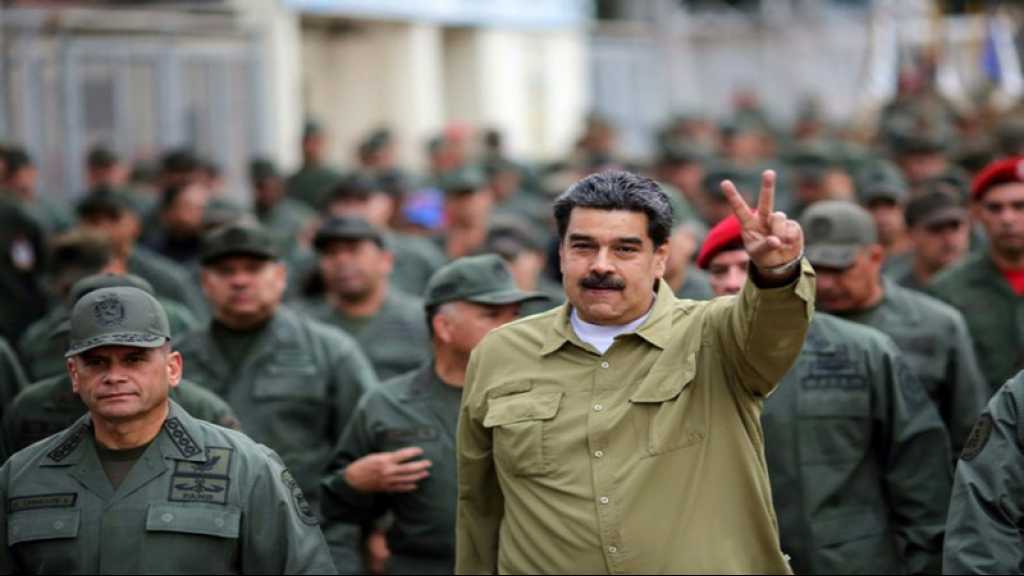 Venezuela: Maduro met en garde les militaires et appelle à la paix