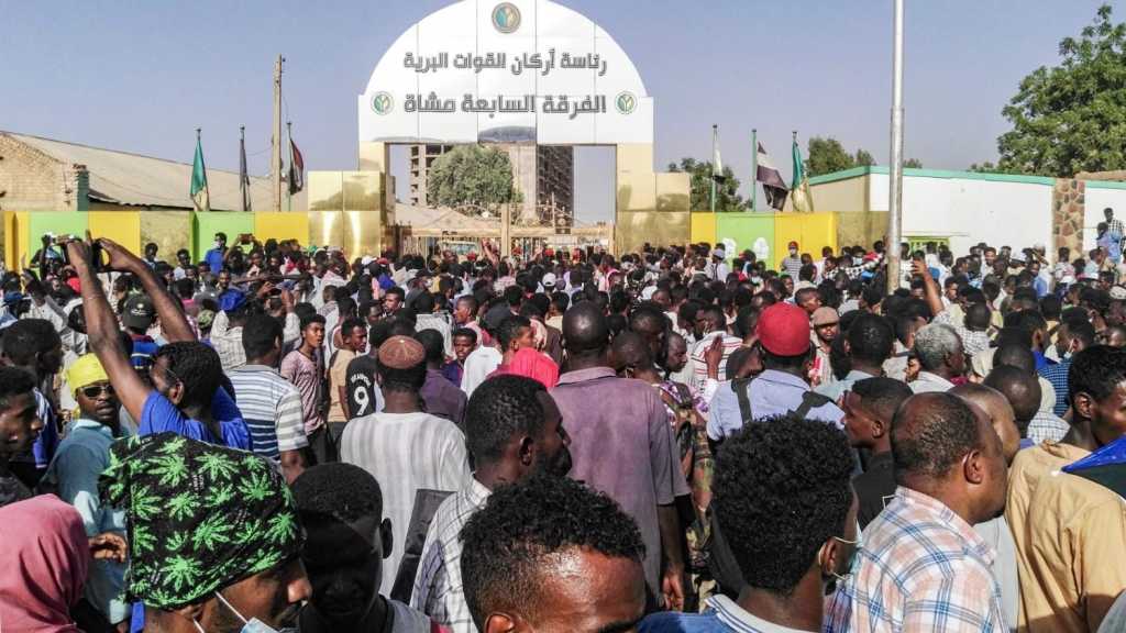 5e jour de manifestations à Khartoum, la foule toujours déterminée pour faire ’chuter’ Béchir