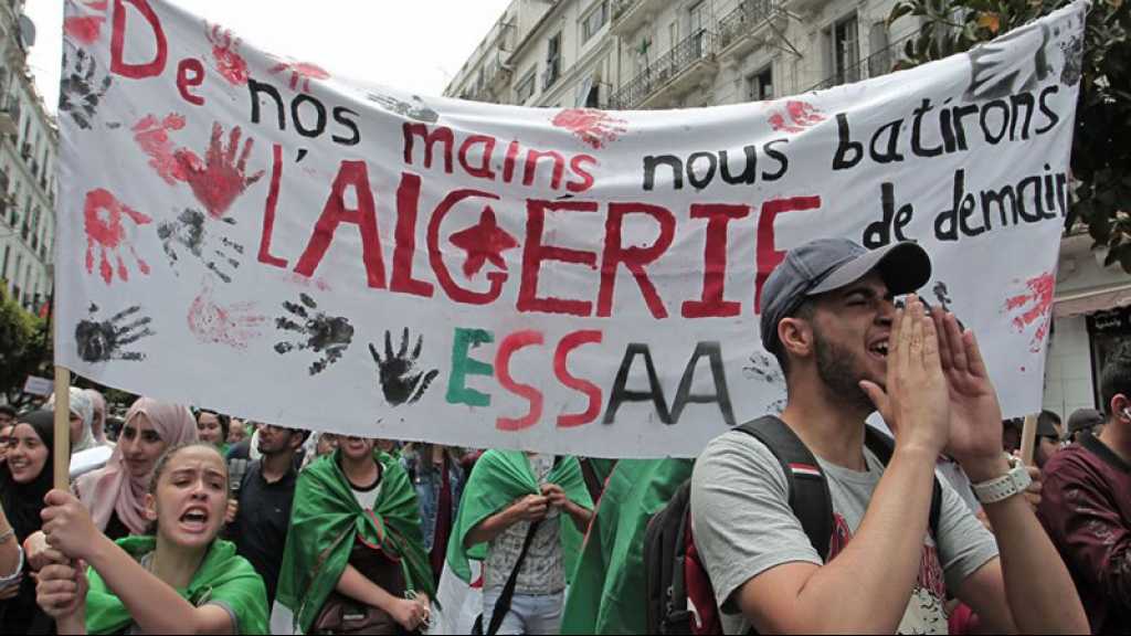 Algérie: le pouvoir nomme six personnalités pour mener le «dialogue»