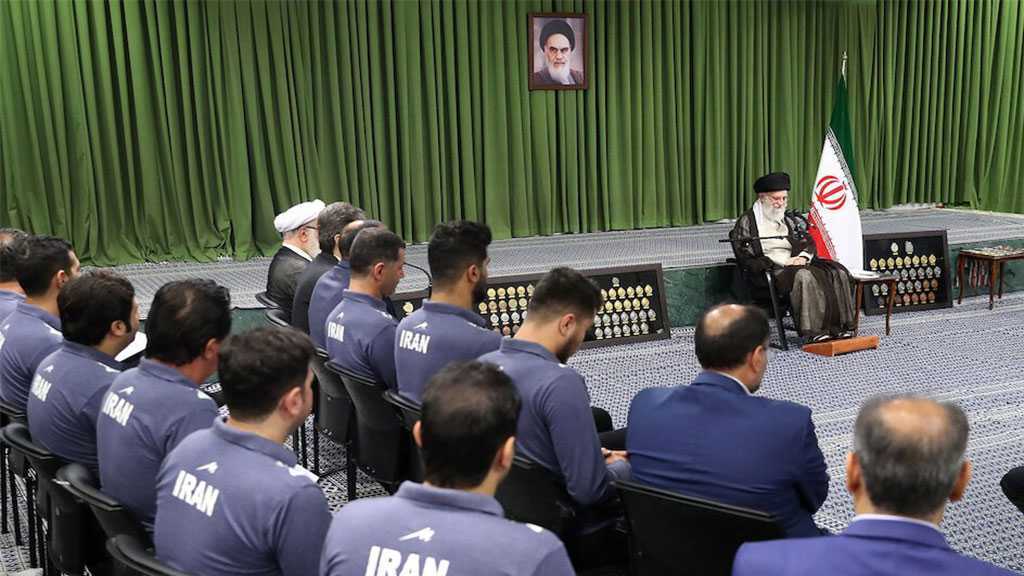 Sayed Khamenei appelle la jeune élite à «ne jamais renoncer à la pensée révolutionnaire islamique»