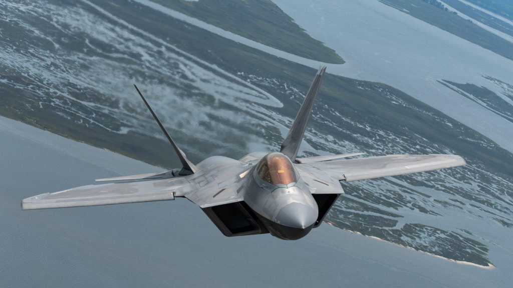 USA: un avion de chasse F-22 s’écrase en Floride, pas de victime