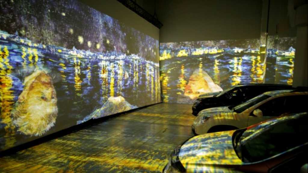 En voiture au musée: une exposition Van Gogh en drive-in aux temps du coronavirus