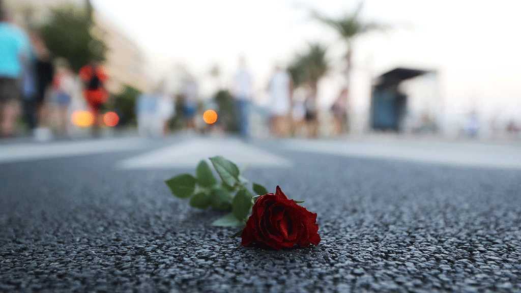 France: hommage poignant à Nice pour les victimes de l’attentat de 2016