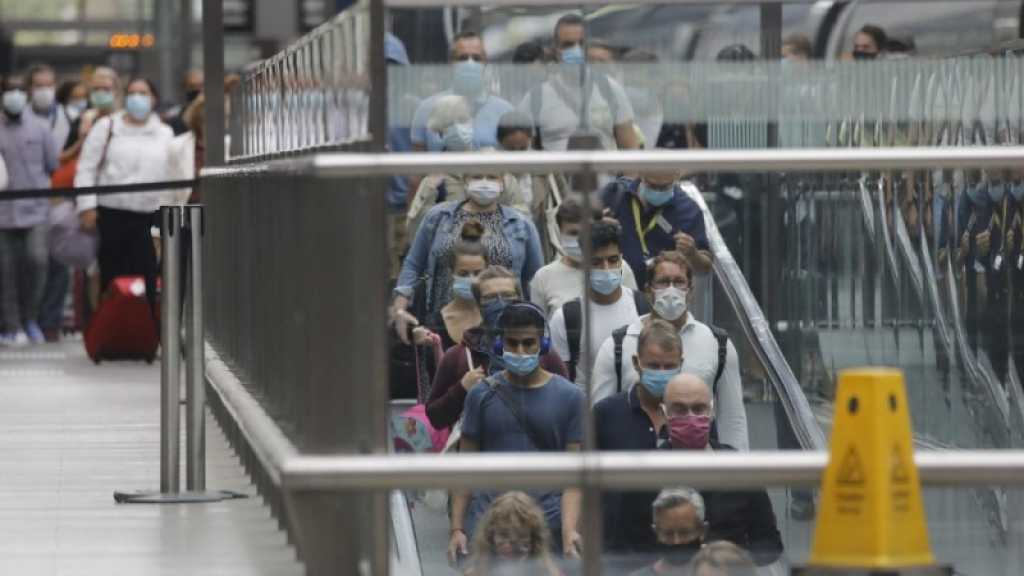 Virus: plus de 21 millions de cas dans le monde, Londres impose une quarantaine au retour de France