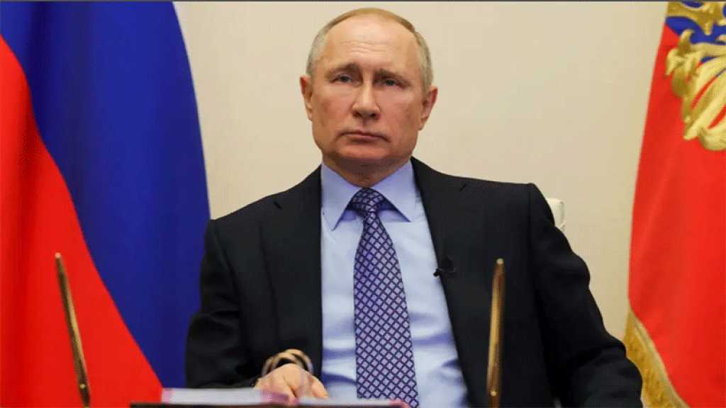 Bélarus: Poutine dénonce des «pressions extérieures», Macron compte aider la médiation