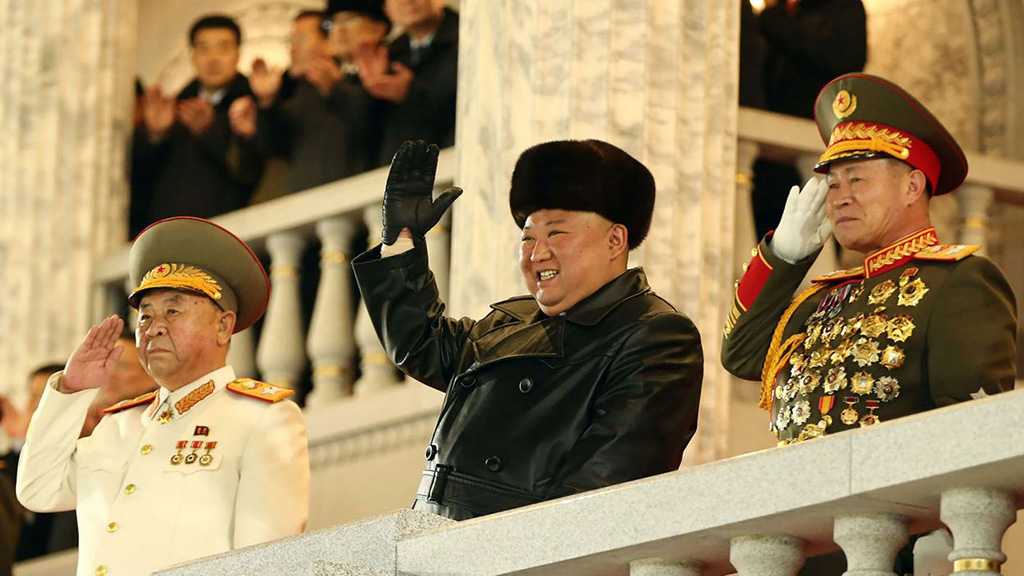 Corée du Nord: parade militaire avec un missile balistique avant l’investiture de Biden
