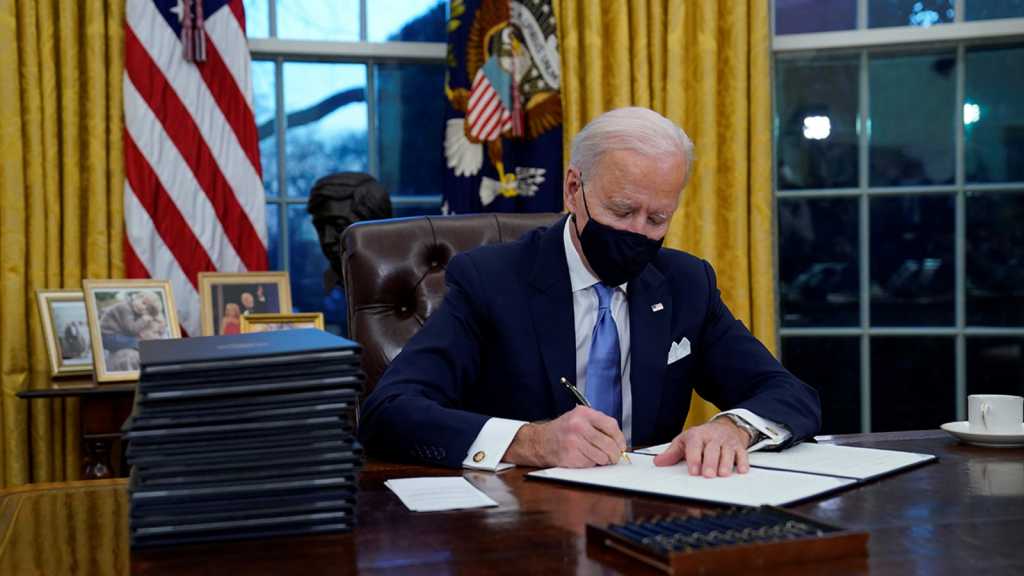 Biden a signé une série de décrets pour revenir sur des décisions de Trump