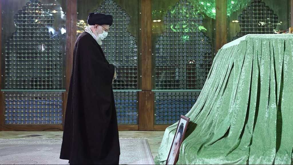 Victoire de la Révolution: sayed Khamenei visite le mausolée de l’Imam Khomeiny et les martyrs