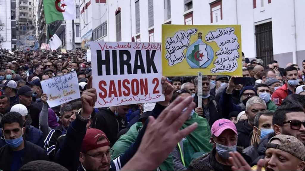 Algérie: des dizaines d’interpellations lors des marches du Hirak