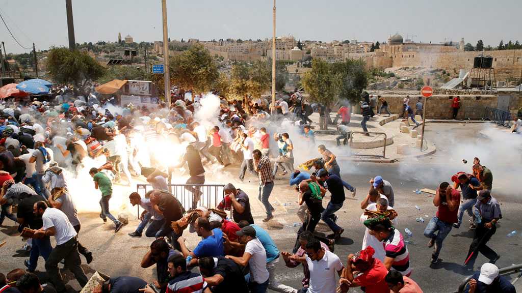 Al-Qods: Les forces de l’occupation prennent d’assaut la mosquée Al-Aqsa