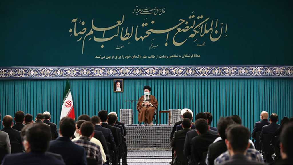 Sayed Khamenei à l’élite scientifique iranienne: «une partie importante de la guerre douce, consiste à rendre une nation ignorante»