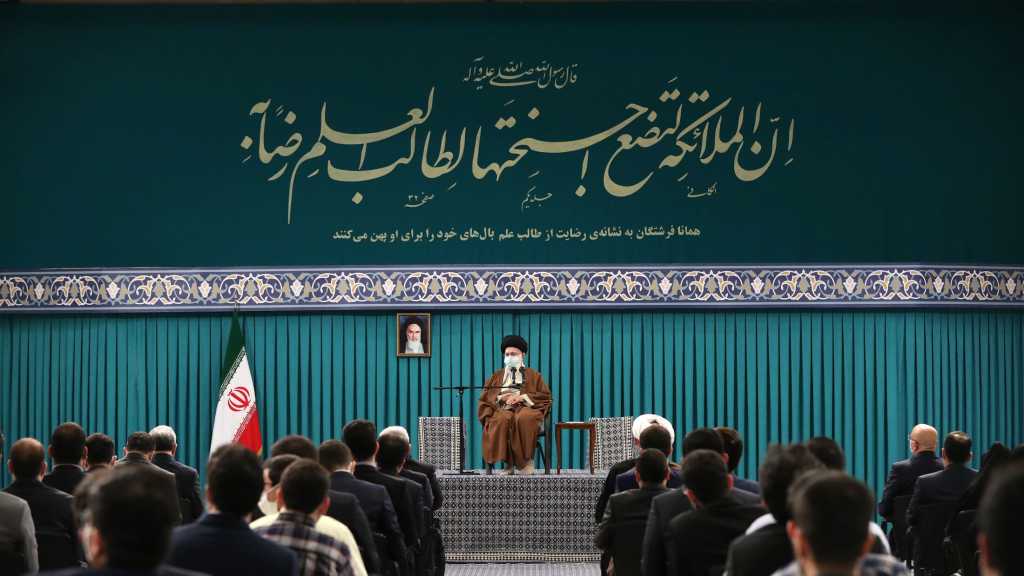 Sayyed Khamenei: Les universités sont de grandes forteresses contre la domination des puissances arrogantes
