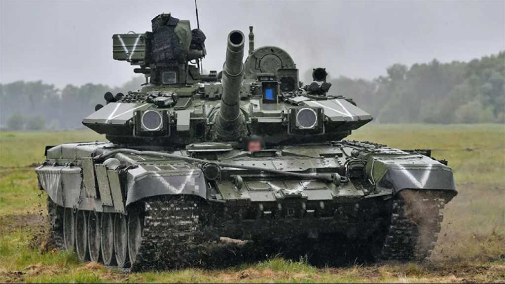 Des chars russes dernier cri effectuent des tirs d’entraînement