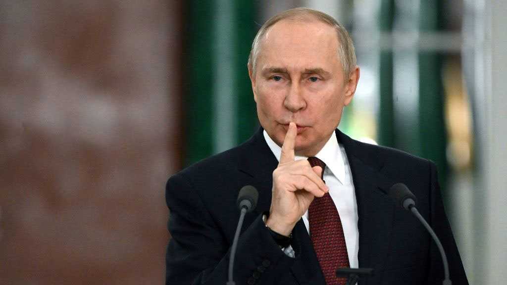 Ukraine: Poutine visé par un mandat d’arrêt de la CPI, «juridiquement nul» selon Moscou