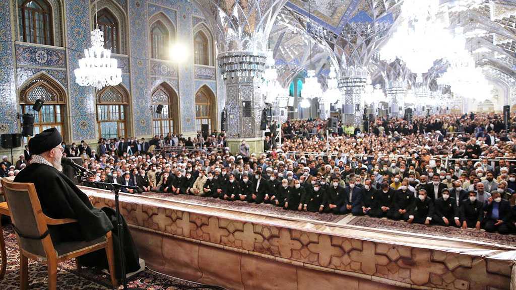 Sayyed Khamenei : La nation iranienne a fermement résisté face à la longue chaîne de complots de l’ennemi