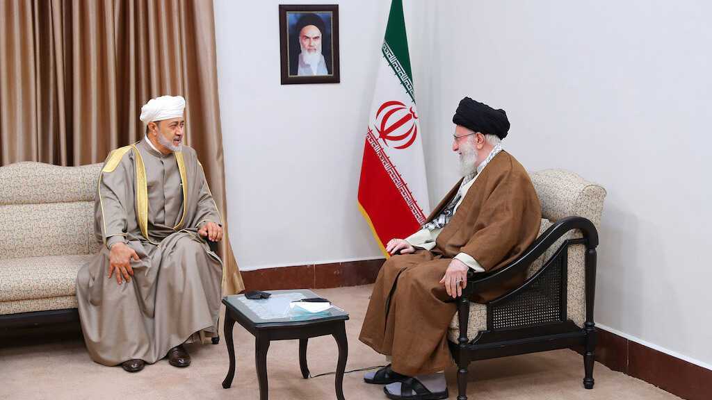 Sayyed Khamenei au sultan d’Oman: La politique sioniste consiste à déstabiliser la région