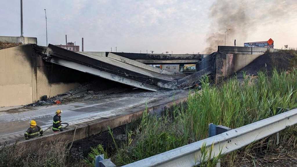 Une autoroute majeure s’effondre à Philadelphie, l’est des Etats-Unis perturbé