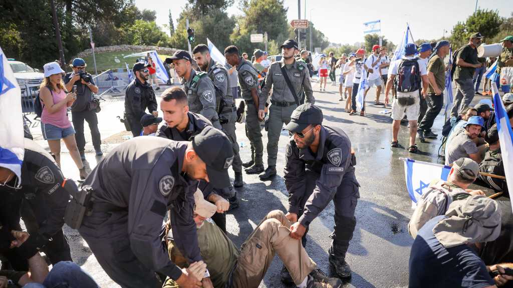 Réforme judiciaire/«Israël» : heurts entre manifestants et policiers devant le domicile du «ministre de la Justice»