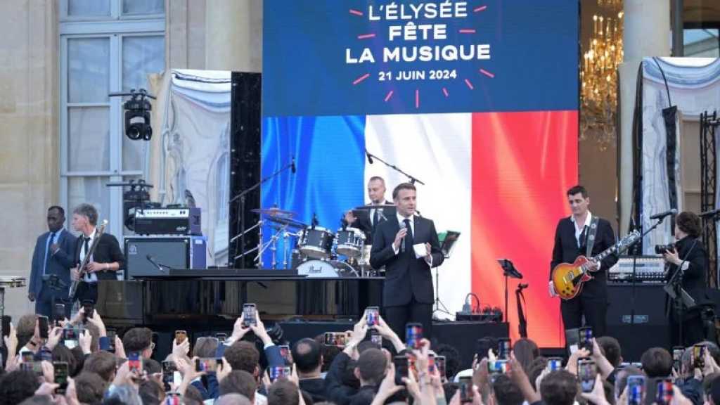 Législatives en France: Macron renvoie dos à dos les extrêmes et appelle à voter contre