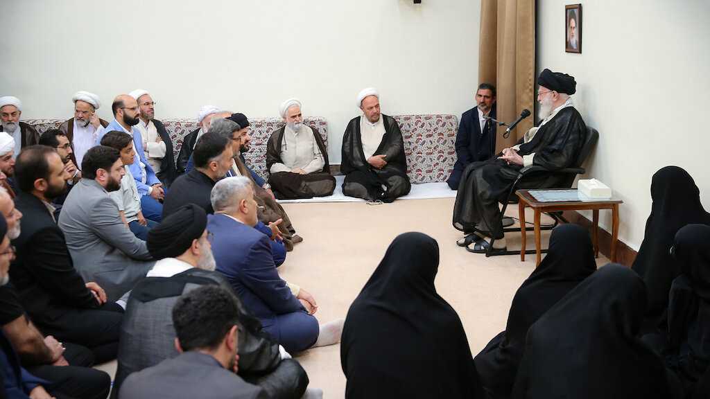 L’imam Khamenei exhorte le peuple à voter au second tour de l’élection présidentielle
