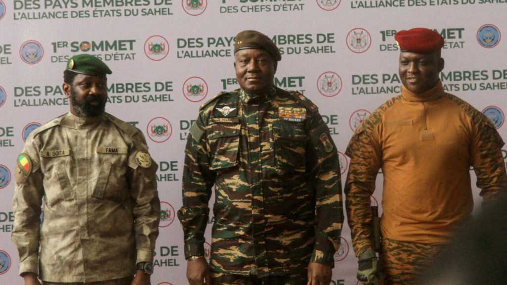 Le Mali, le Burkina et le Niger jugent «irréversible» leur retrait prochain de la Cédéao