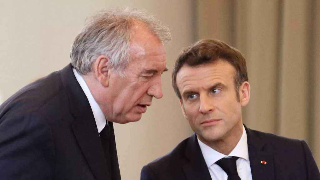 France: Emmanuel Macron à son plus bas niveau, François Bayrou scotché à 20%