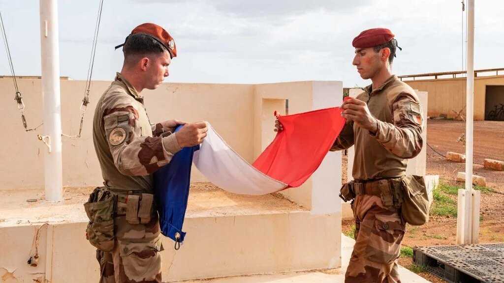   Le Sénégal et la France créent une commission conjointe pour organiser le retrait militaire français