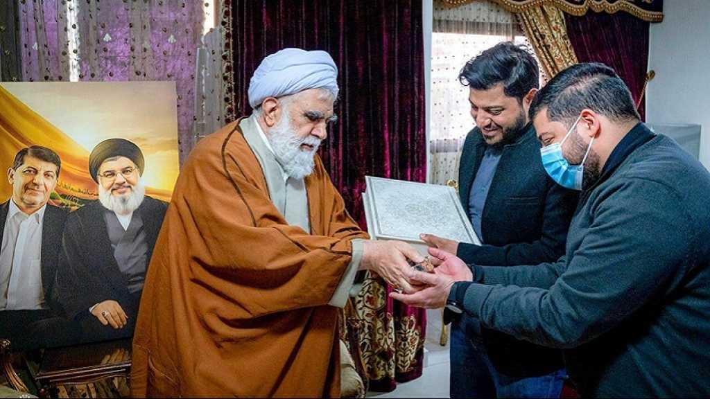 Le représentant de l’Imam Khamenei visite les familles des commandants martyrs du Hezbollah à Beyrouth